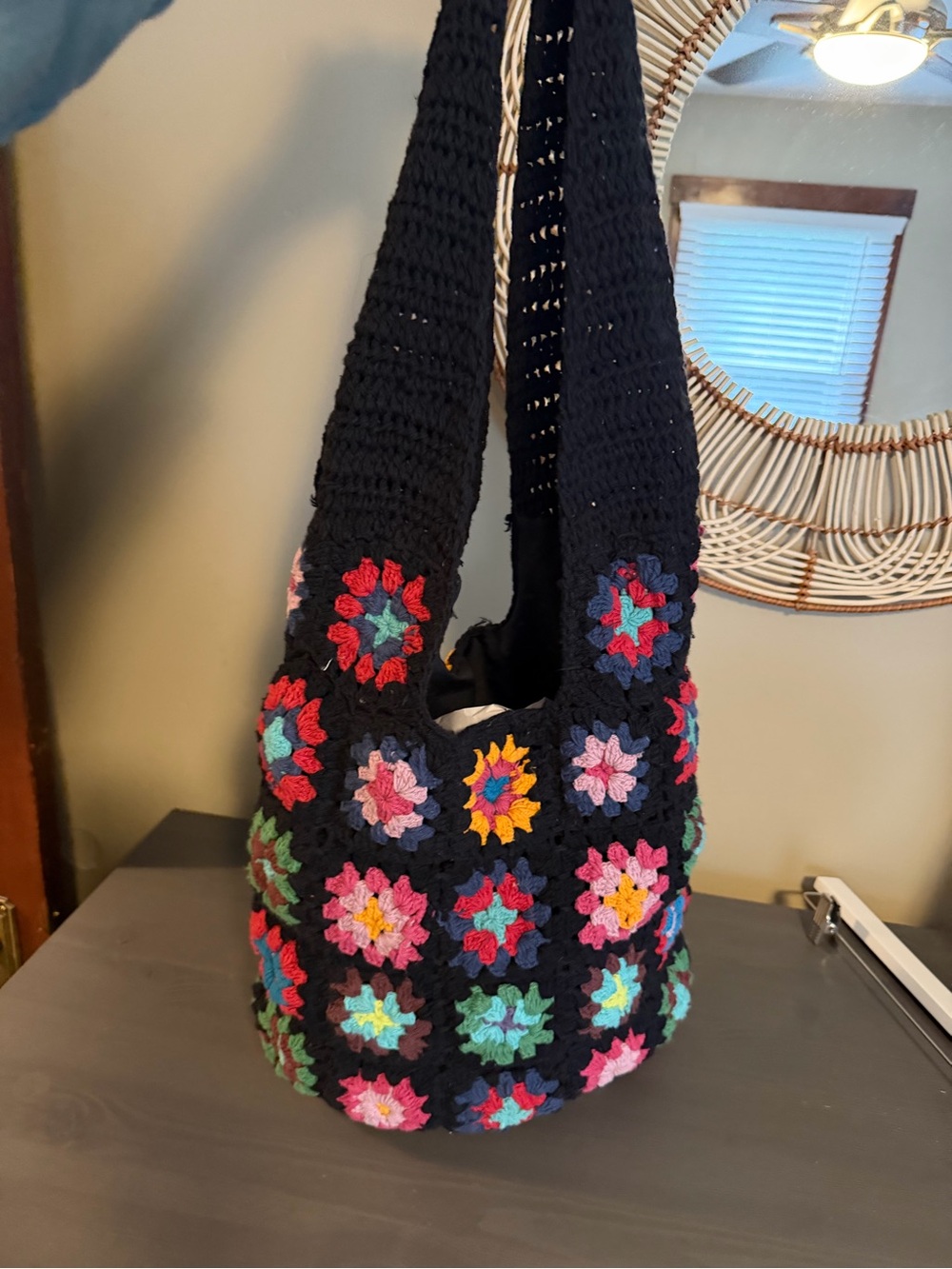 Boho Granny-square Crochet Floral Patchwork Shoulder Bag in Black - Picture 3 of 11